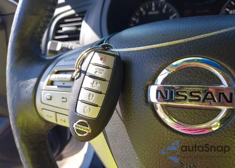 2015 Nissan Altima 2.5/2.5 S/2.5 Sl/2.5 Sv z USA, uszkodzony, nr VIN 1N4AL3AP5FC4H4429